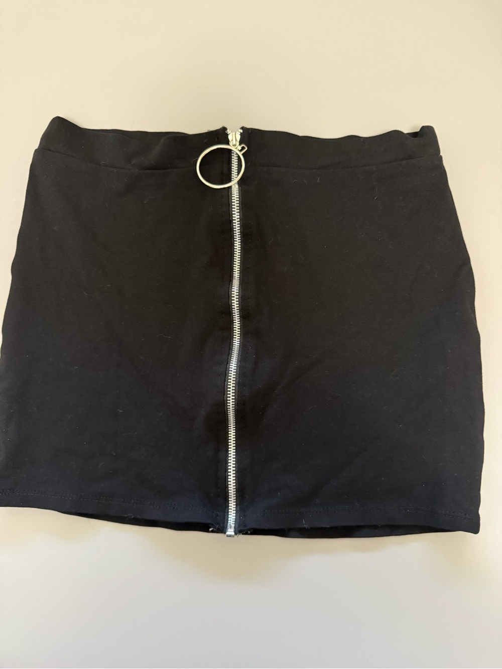 Sensational Collection Black Front Zip Mini Skirt Size L.‎ AC43